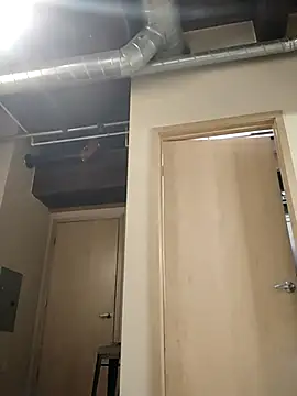 eatmeplease44 online show from January 16, 8:14 pm