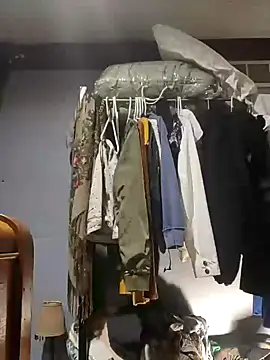 eatmeplease44 online show from January 27, 3:37 am