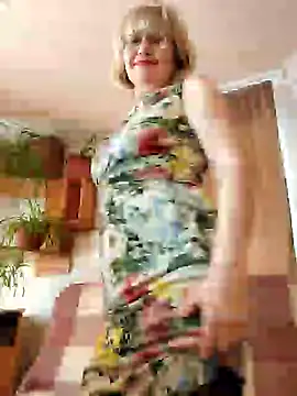 Snapshot of IrmaRose chatting on March 8, 7:38 am IrmaRose online show from March 8, 7:38 am