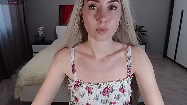 VictoriaTiger online show from March 12, 1:51 pm