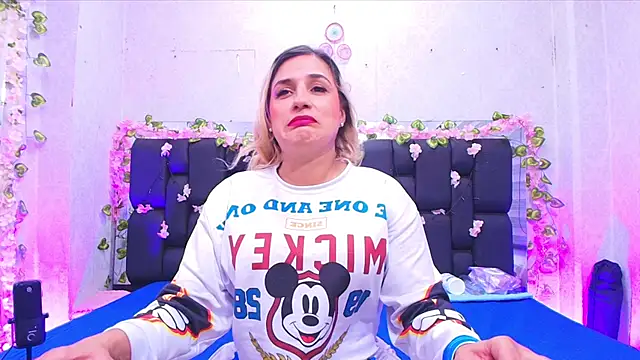  carolina fox online show from September 12, 3:06 am