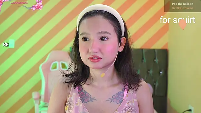 Pinkie Princes online show from January 18, 12:02 am