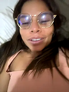 ROUSSH online show from September 8, 11:15 pm