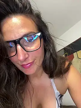 Thescorpionfr online show from March 3, 7:49 pm