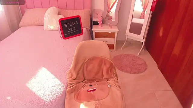 whitneyhot online show from September 9, 11:43 am