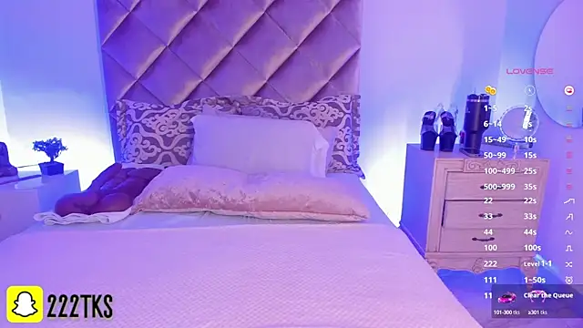 malaia hills online show from February 21, 7:32 pm