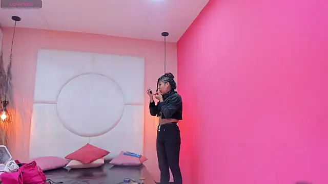 SilvanaCapelli online show from February 14, 10:59 am