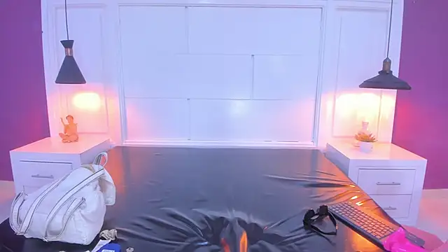 SilvanaCapelli online show from February 22, 9:59 pm