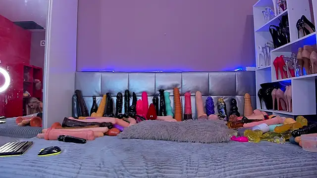 NikkaHOTx online show from February 14, 8:31 am