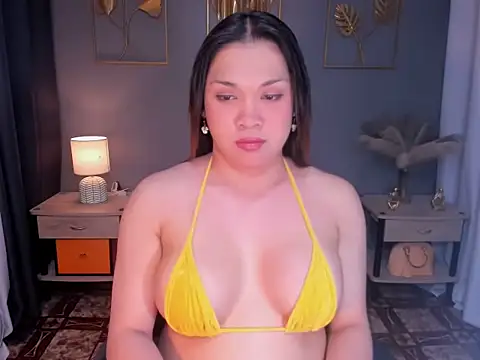 Snapshot of MaxeneCullens chatting on March 1, 6:57 am MaxeneCullens online show from March 1, 6:57 am