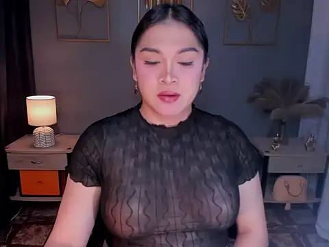 Snapshot of MaxeneCullens chatting on October 8, 3:59 am MaxeneCullens online show from October 8, 3:59 am