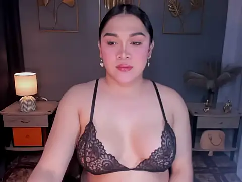 Snapshot of MaxeneCullens chatting on October 16, 3:07 am MaxeneCullens online show from October 16, 3:07 am