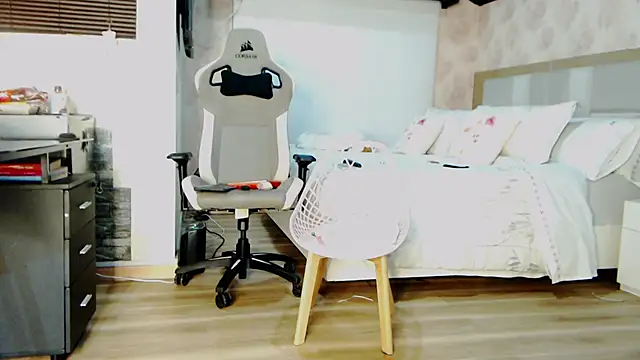 stefializon online show from March 11, 6:32 am