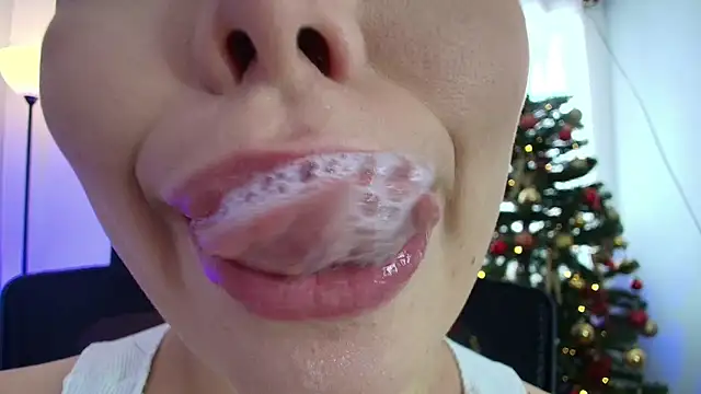 Snapshot of lisbet21x chatting on December 2, 2:30 pm lisbet21x online show from December 2, 2:30 pm