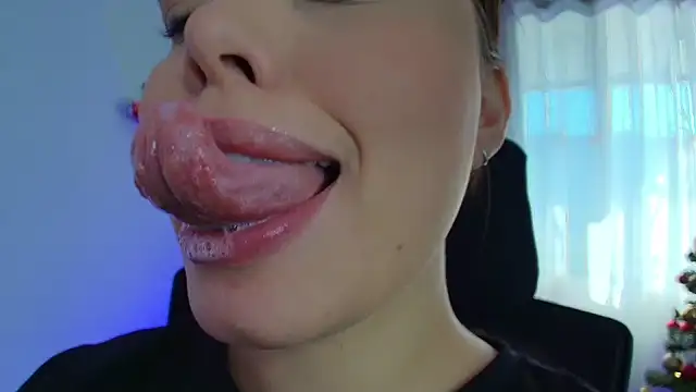 Snapshot of lisbet21x chatting on December 7, 1:18 pm lisbet21x online show from December 7, 1:18 pm