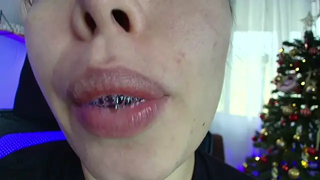 Snapshot of lisbet21x chatting on December 27, 9:54 pm lisbet21x online show from December 27, 9:54 pm