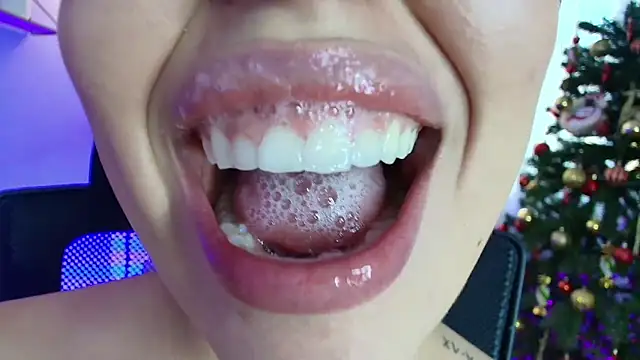 Snapshot of lisbet21x chatting on January 15, 10:13 pm lisbet21x online show from January 15, 10:13 pm