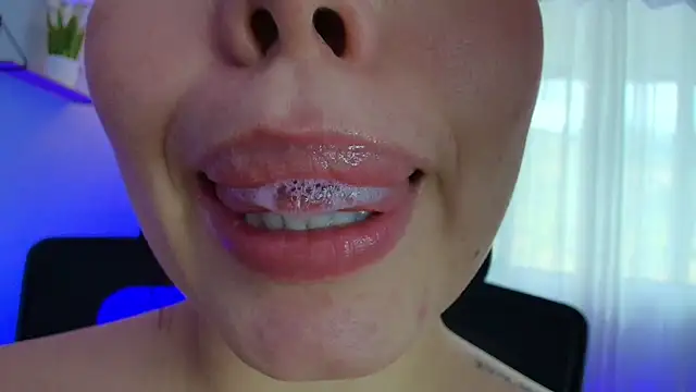 Snapshot of lisbet21x chatting on January 29, 7:22 pm lisbet21x online show from January 29, 7:22 pm