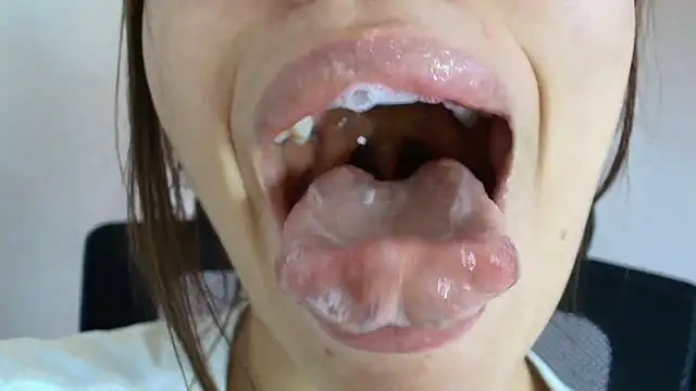 Snapshot of lisbet21x chatting on September 14, 9:03 pm lisbet21x online show from September 14, 9:03 pm