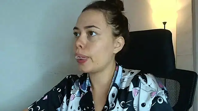 Snapshot of lisbet21x chatting on September 24, 10:02 pm lisbet21x online show from September 24, 10:02 pm