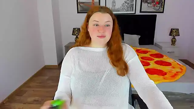 Snapshot of PolinaSalvatore chatting on December 16, 10:40 am PolinaSalvatore online show from December 16, 10:40 am