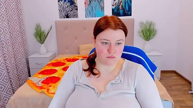 Snapshot of PolinaSalvatore chatting on December 18, 11:02 am PolinaSalvatore online show from December 18, 11:02 am