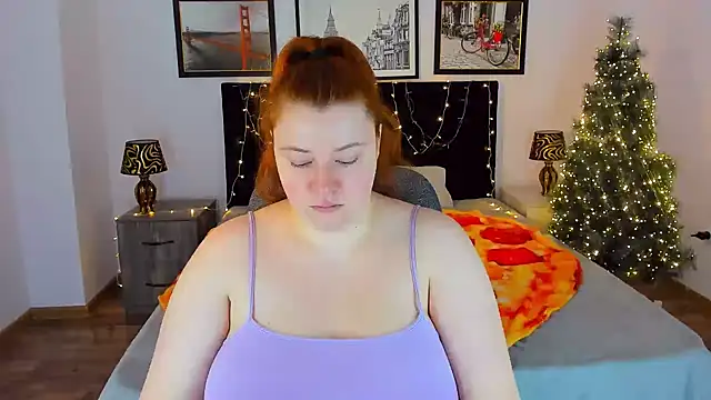 Snapshot of PolinaSalvatore chatting on December 23, 8:44 am PolinaSalvatore online show from December 23, 8:44 am