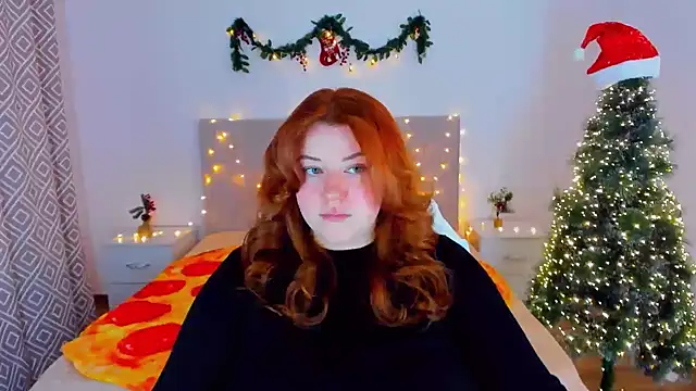 Snapshot of PolinaSalvatore chatting on December 24, 9:17 am PolinaSalvatore online show from December 24, 9:17 am