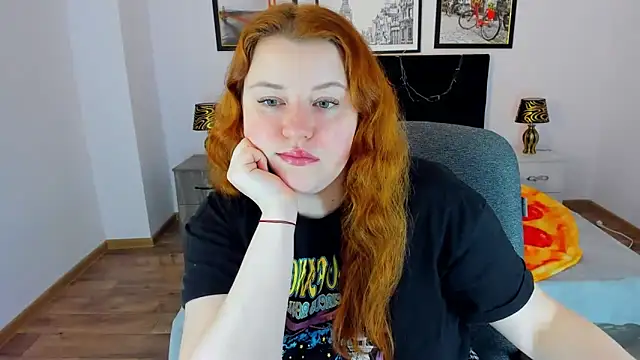 Snapshot of PolinaSalvatore chatting on January 12, 8:04 am PolinaSalvatore online show from January 12, 8:04 am