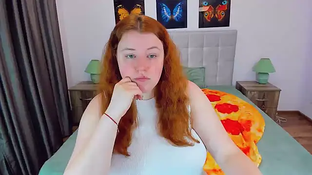 Snapshot of PolinaSalvatore chatting on January 15, 11:00 am PolinaSalvatore online show from January 15, 11:00 am