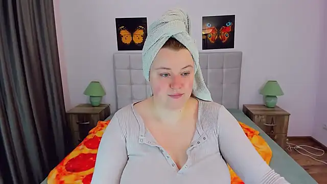 Snapshot of PolinaSalvatore chatting on January 17, 8:24 am PolinaSalvatore online show from January 17, 8:24 am