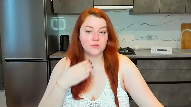 Snapshot of PolinaSalvatore chatting on February 2, 12:35 pm PolinaSalvatore online show from February 2, 12:35 pm