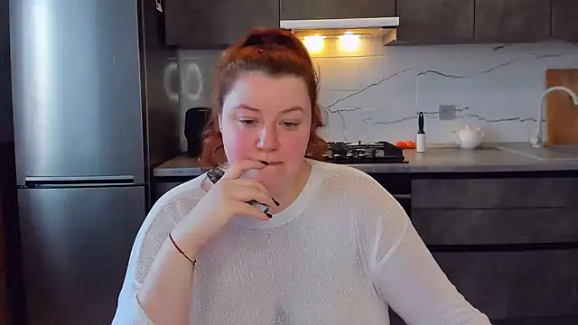 Snapshot of PolinaSalvatore chatting on February 17, 1:42 pm PolinaSalvatore online show from February 17, 1:42 pm