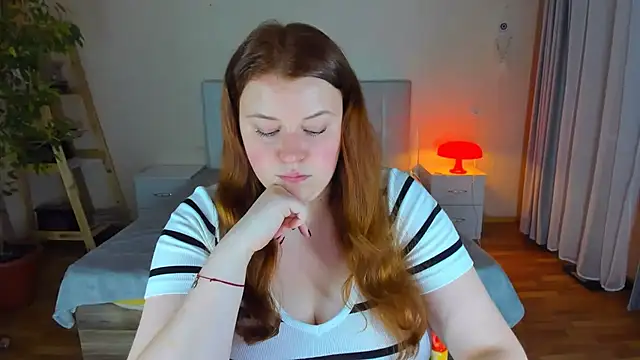 Snapshot of PolinaSalvatore chatting on September 10, 9:04 pm PolinaSalvatore online show from September 10, 9:04 pm