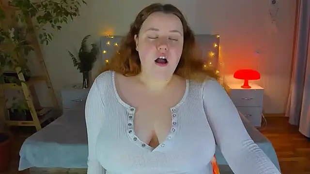 Snapshot of PolinaSalvatore chatting on October 31, 5:03 pm PolinaSalvatore online show from October 31, 5:03 pm