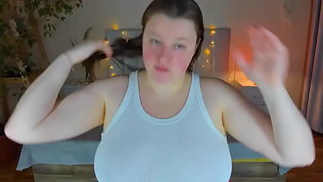 Snapshot of PolinaSalvatore chatting on November 16, 3:50 pm PolinaSalvatore online show from November 16, 3:50 pm