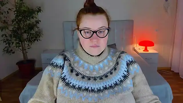 Snapshot of PolinaSalvatore chatting on December 16, 1:16 pm PolinaSalvatore online show from December 16, 1:16 pm