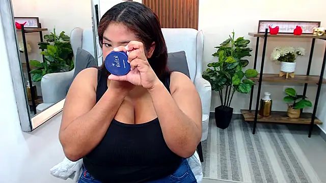 Kenya--Buhle online show from March 22, 11:00 am