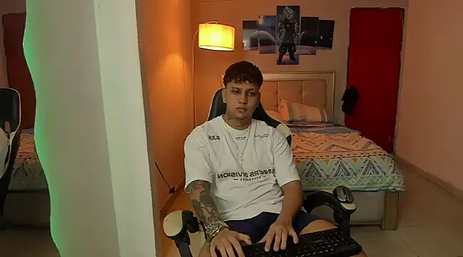 Jake simons online show from January 15, 3:11 am