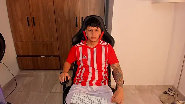 Jake simons online show from October 13, 2:33 am