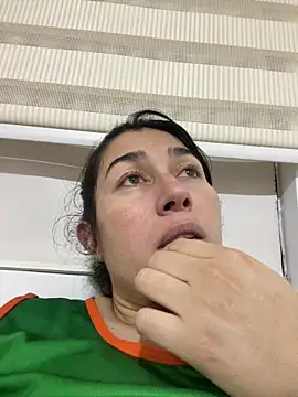 andreaisis2 online show from February 6, 3:48 am