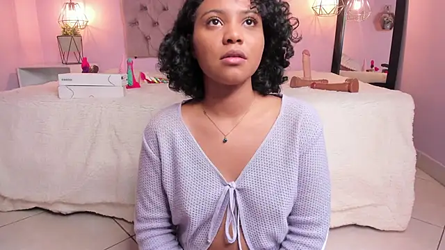 Zafiiraa online show from January 22, 3:07 pm