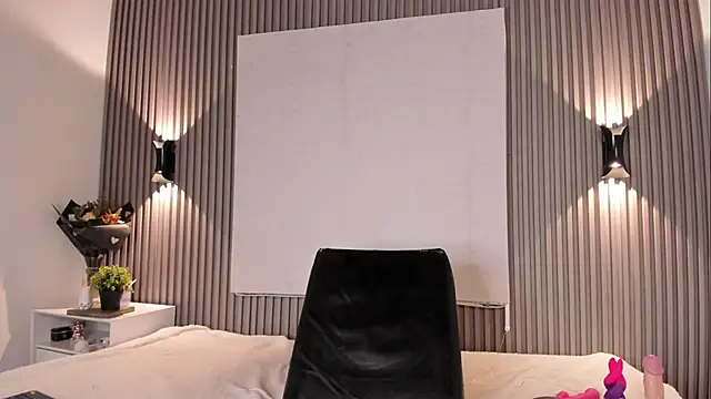 Zafiiraa online show from November 28, 4:09 pm