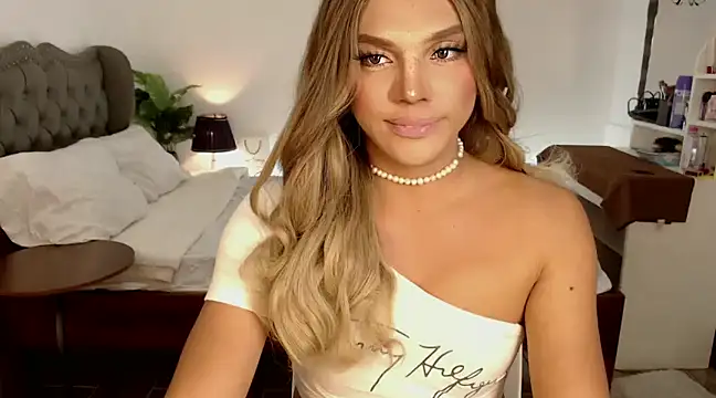 liaa lurrecams online show from December 10, 3:55 pm