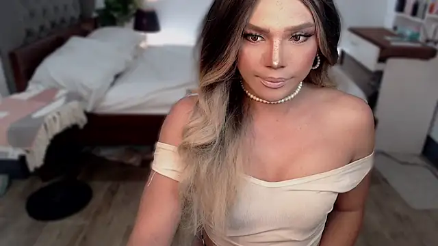 liaa lurrecams online show from October 23, 12:26 pm