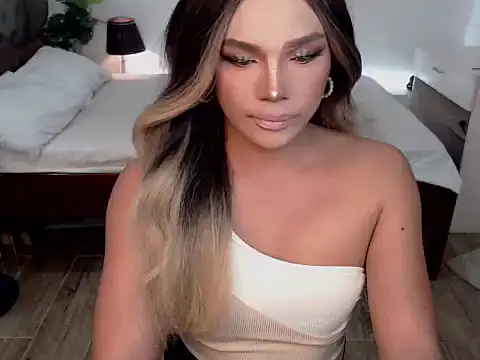 liaa lurrecams online show from November 6, 11:22 am