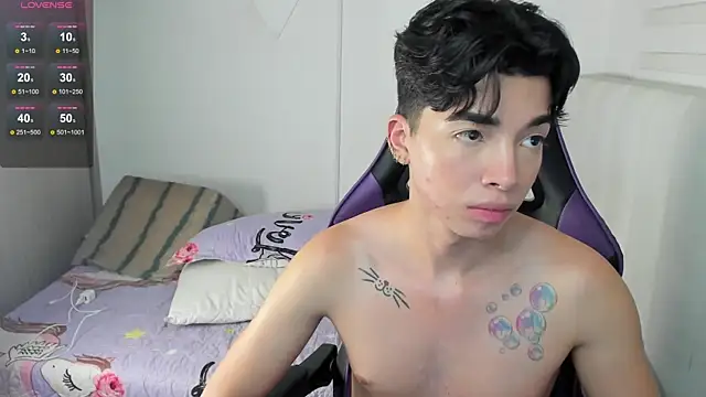 santy7v7 online show from March 21, 4:18 pm