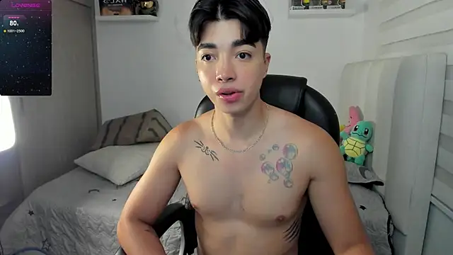 santy7v7 online show from November 14, 1:43 pm