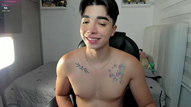 santy7v7 online show from November 20, 1:22 pm