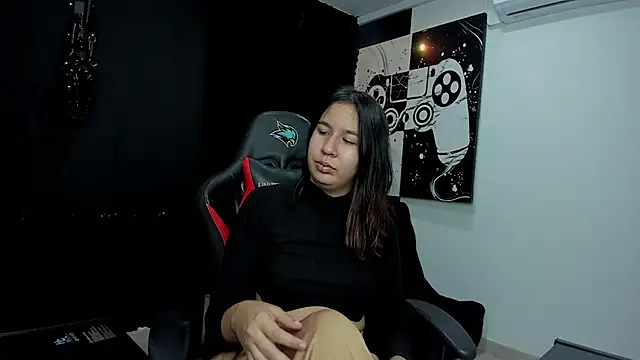 Lia sarahi online show from February 6, 11:10 am